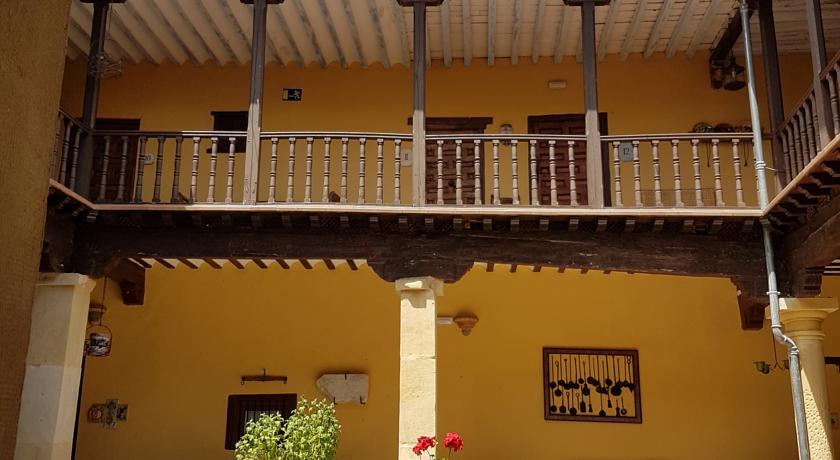 Casa Palacio Conde De Garcinarro Уэте Экстерьер фото